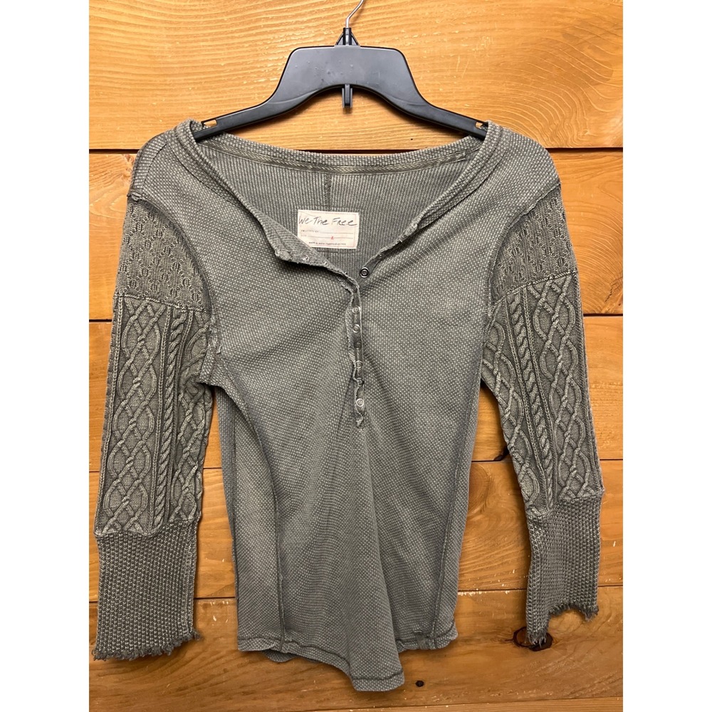 We The Free Gray Long Sleeve Top